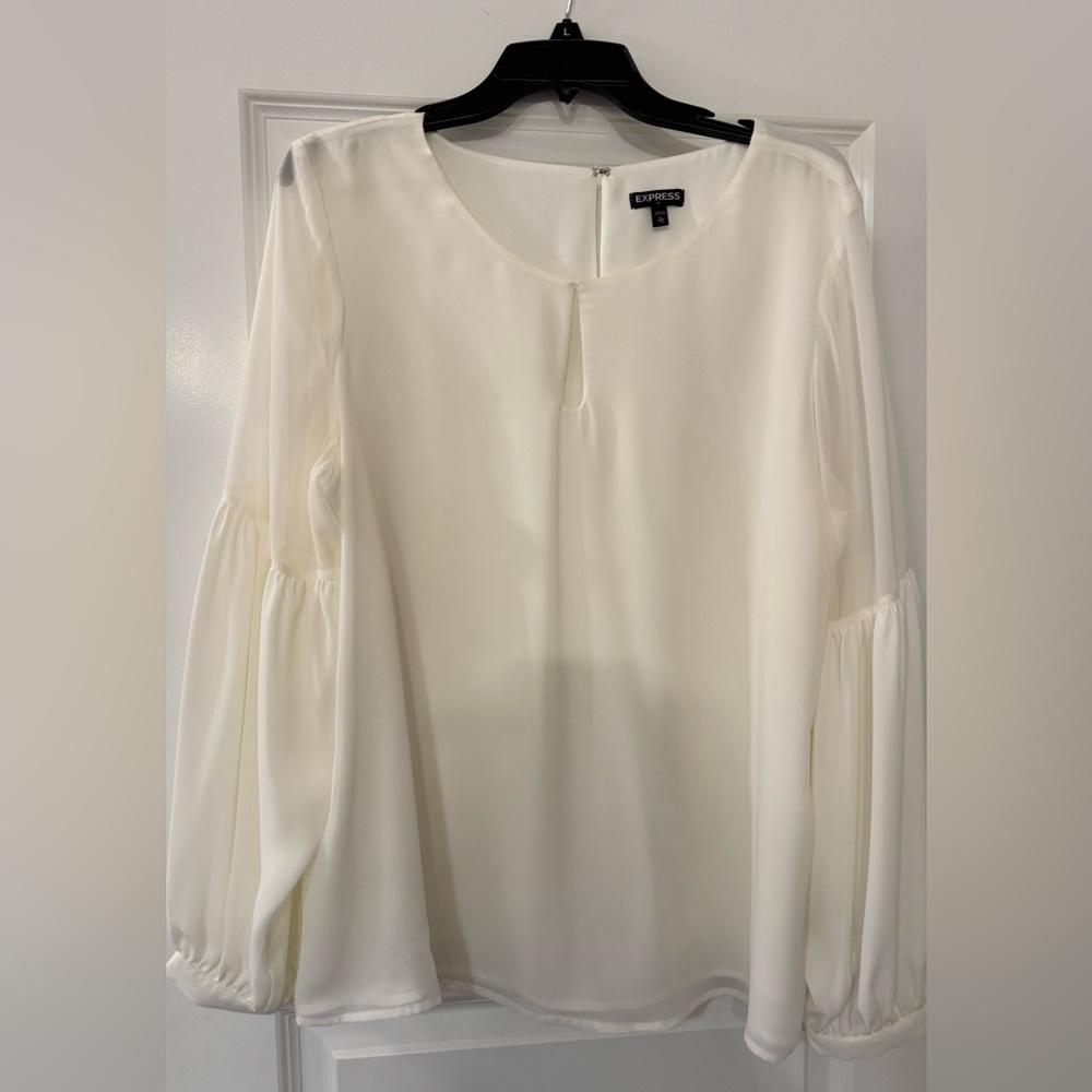 Express Ivory Top